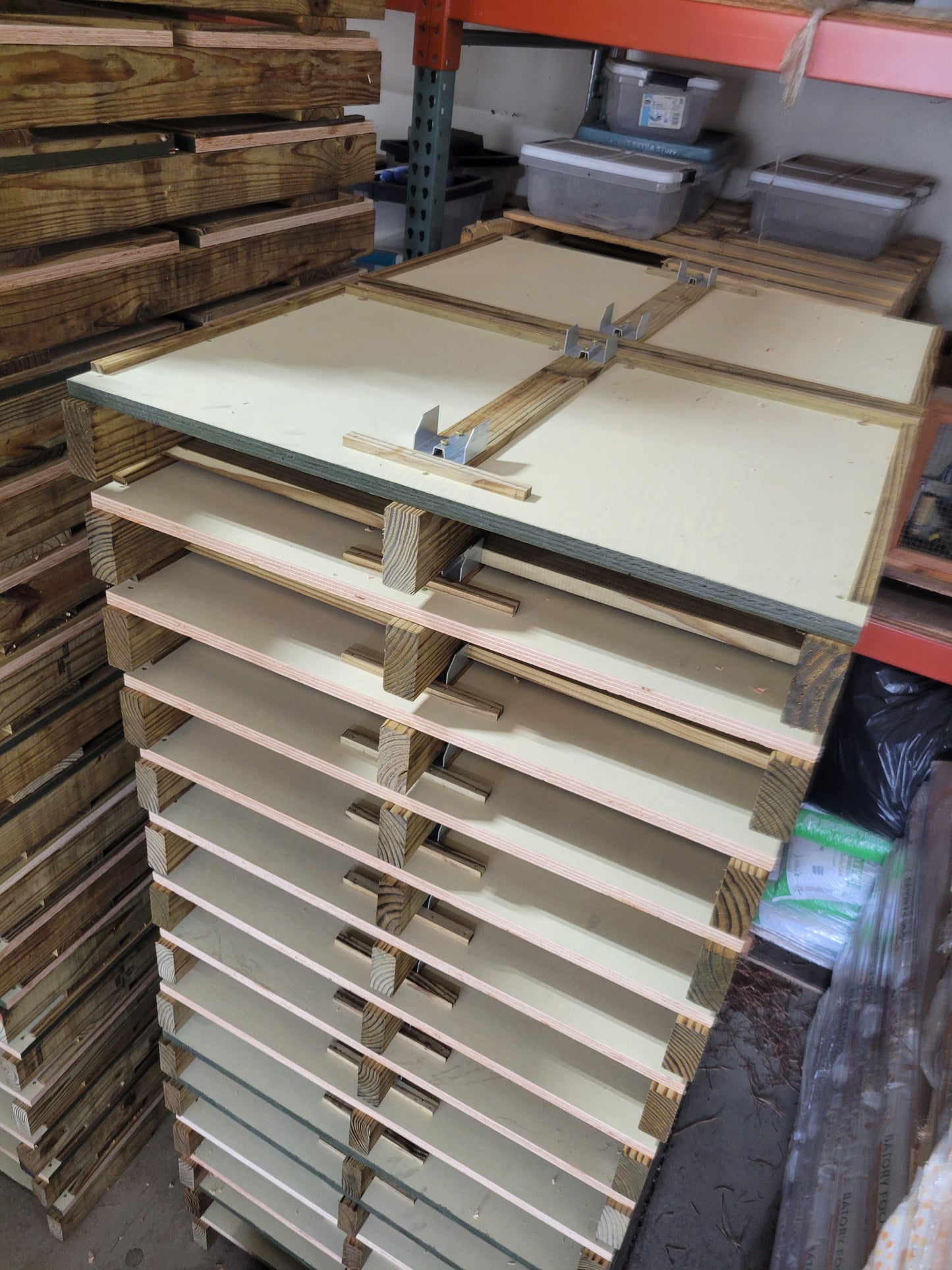 Bee Pallet-4 Way - Blue Ridge Honey Company