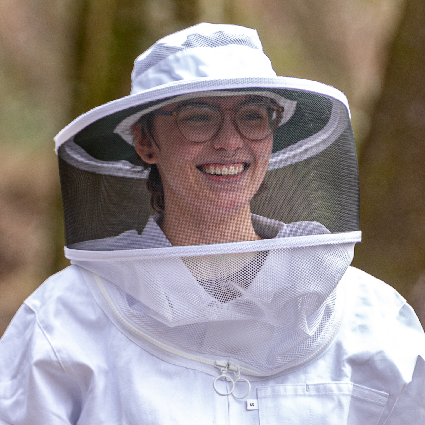 Clear-Vue beekeeping hat and veil with zipper – front view