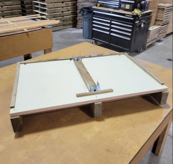 Bee Pallet-2 Way - Blue Ridge Honey Company